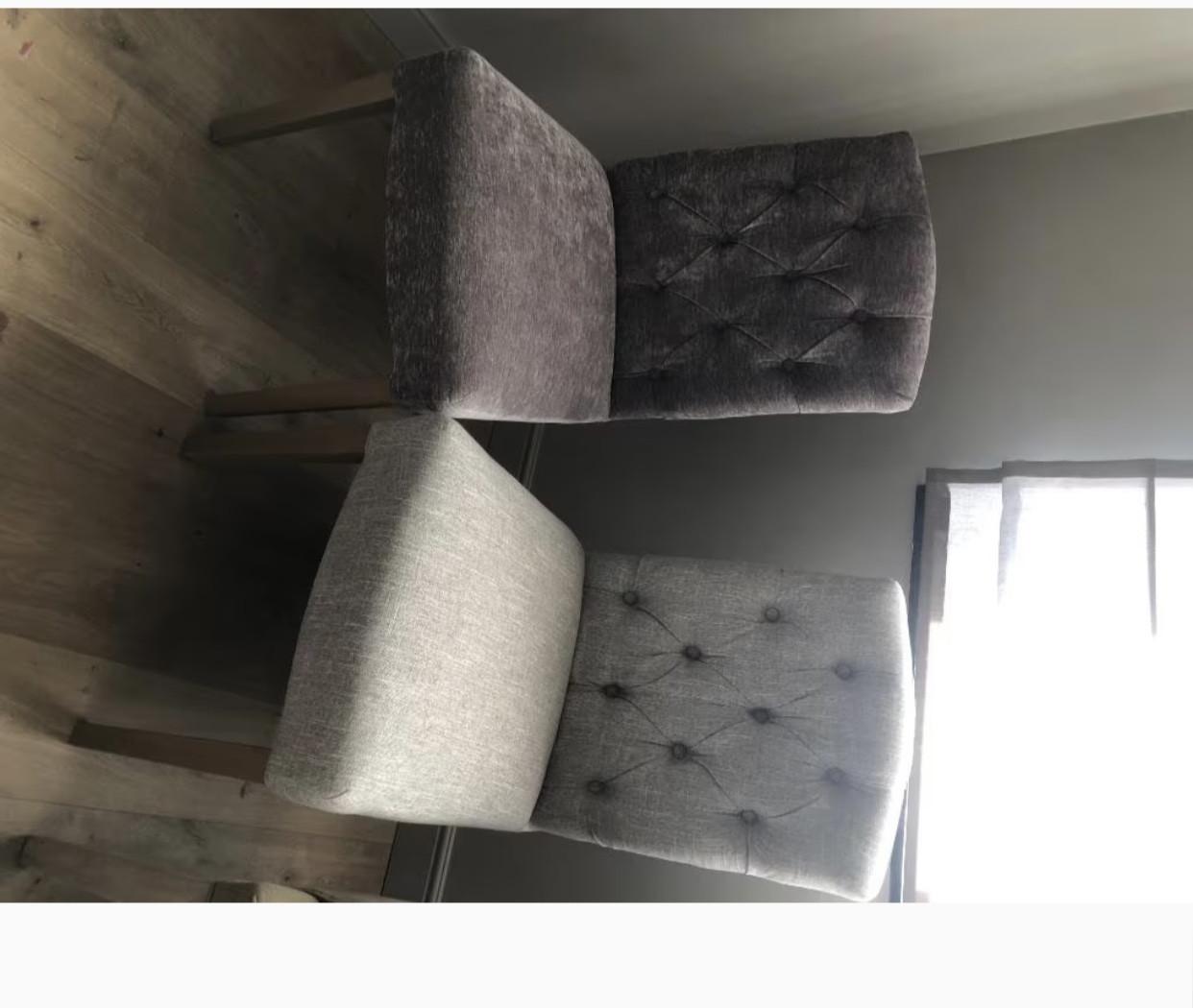 Passe partout. Stoelen, kast