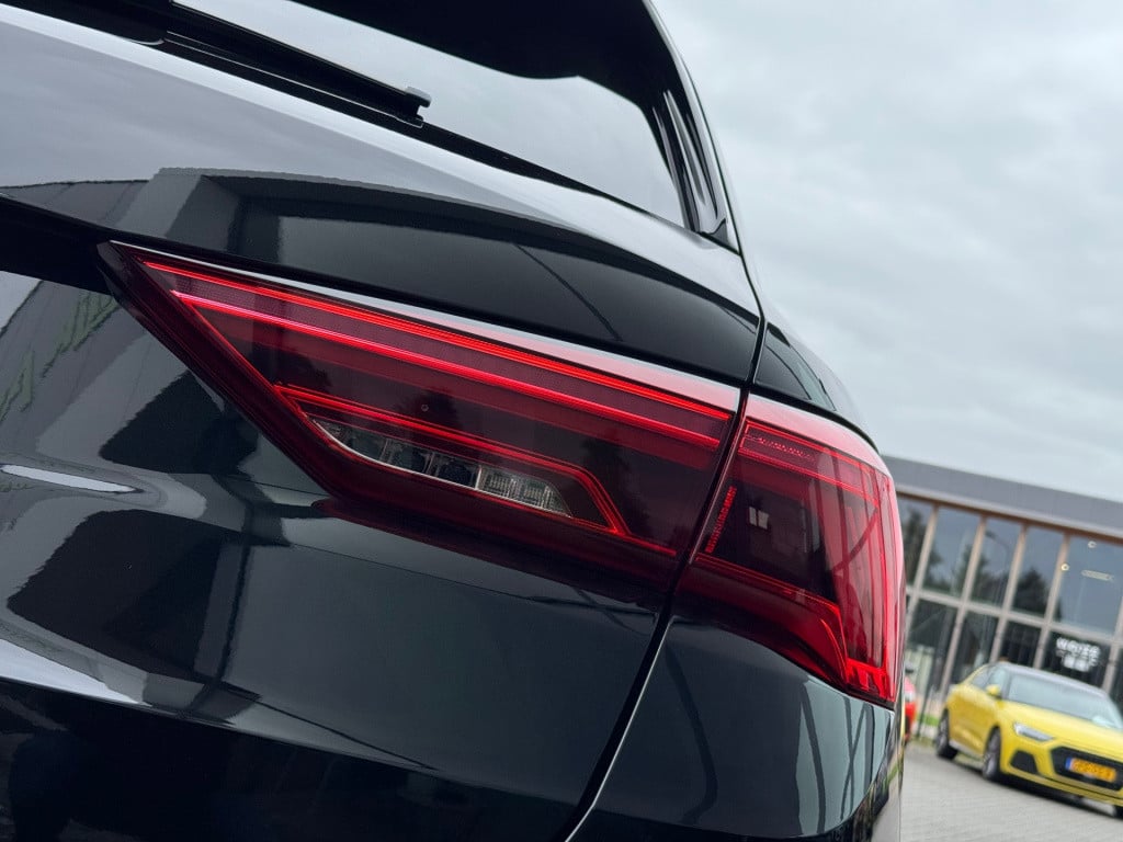 Audi Q3 35 tfsi 3x s-line * keyless * matrix led * carplay