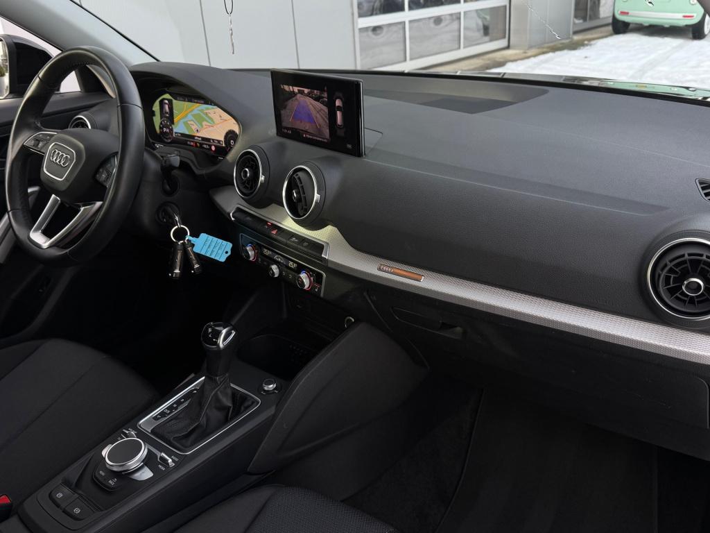 Audi Q2 1.5 tfsi *s edition . virtual * camera * black pack