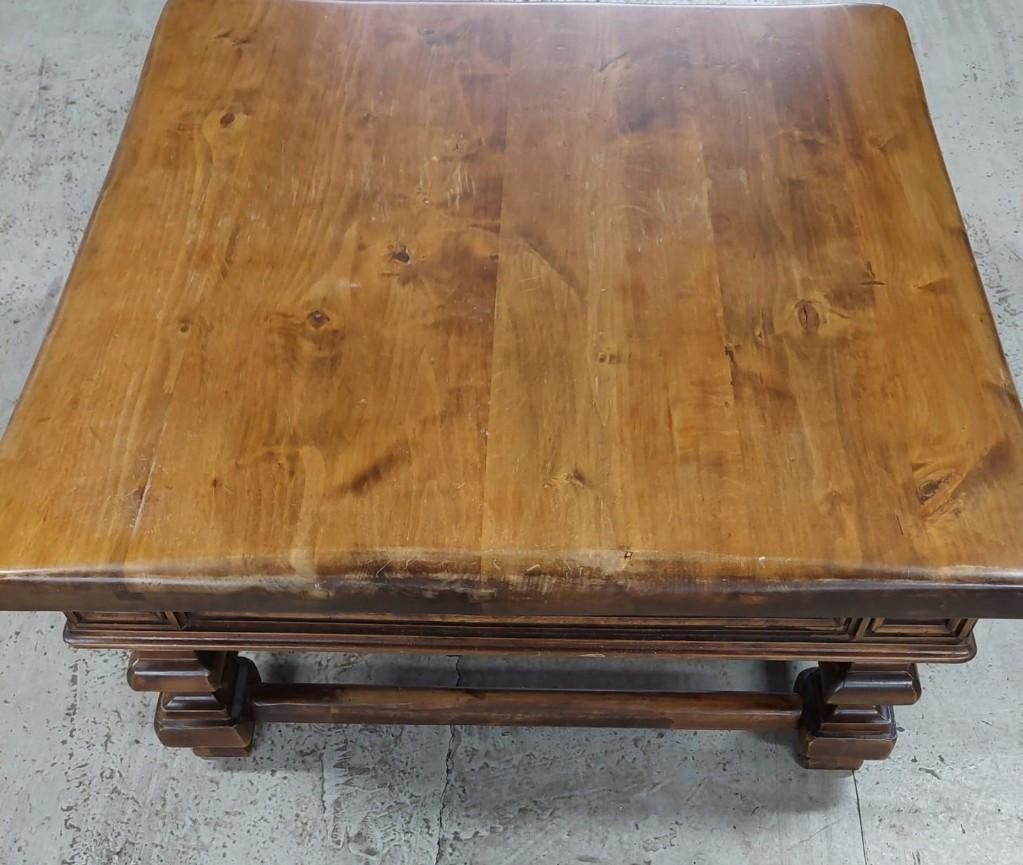 Prachtige eiken salontafel met lade