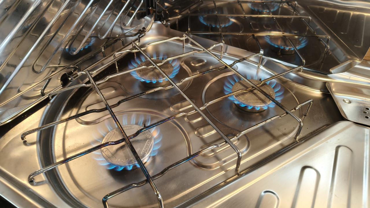 Tabbert Comtesse 515 met kenteken..Max.snelheid 100 km.h