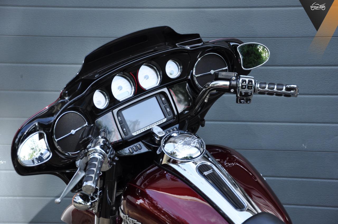 Harley Davidson FLHXS Street Glide Special 103 ABS Nette motor!