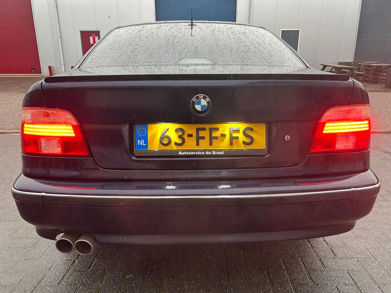 BMW 5-serie 523i Executive MEENNEEMPRIJS! AUTOMAAT/NW ALLS BANDEN/CLIMATE