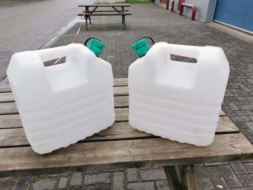 JERRYCANS 20 LITER