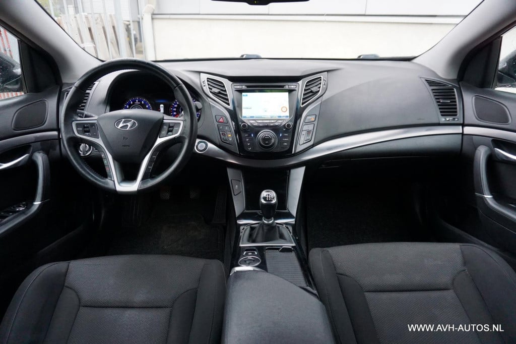 Hyundai I40 wagon 1.6 gdi blue business edition