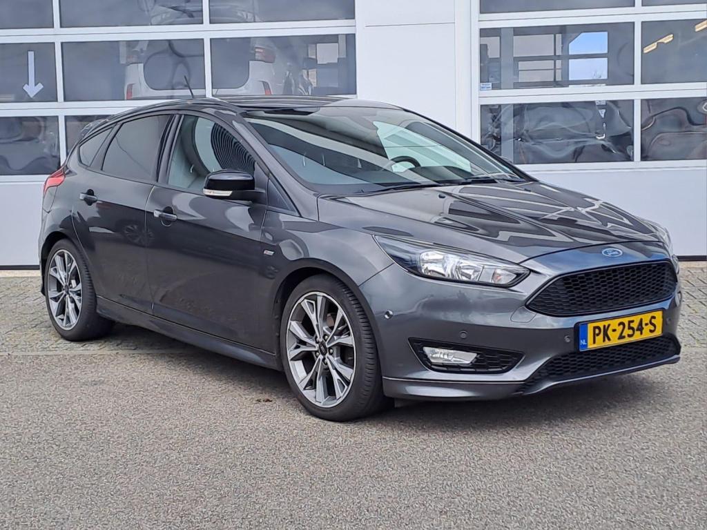 Ford Focus 1.5 st-line 182 limited edition