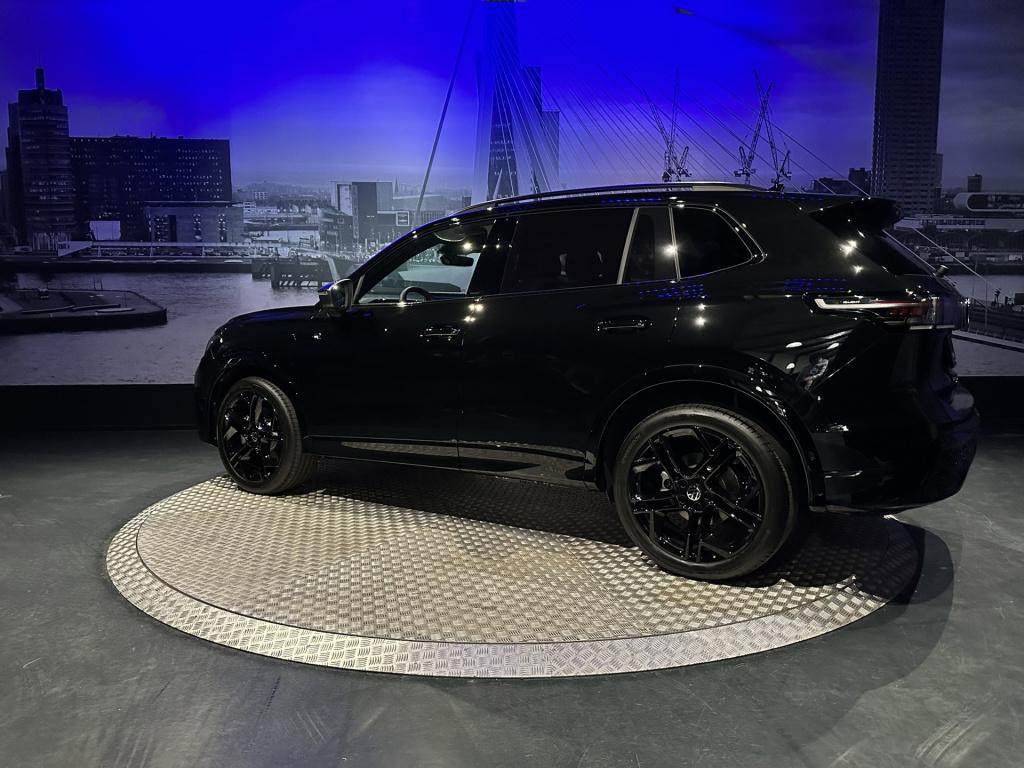 Volkswagen Tiguan 1.5 ehybrid r-line edition *leder*memory*blackstyle*trekh