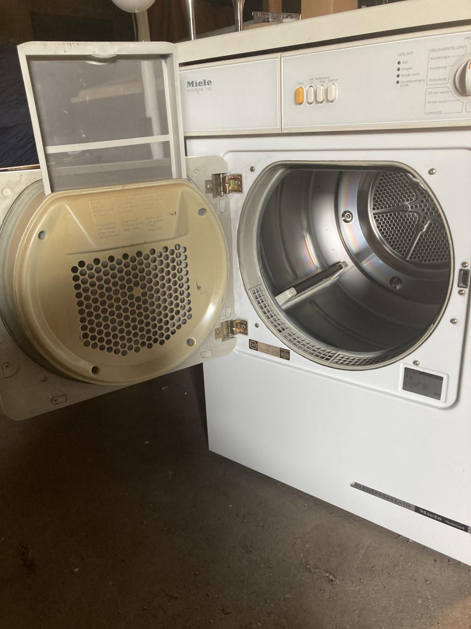 Miele wasdroger met afvoerslang