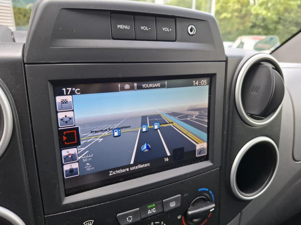 Citroen Berlingo multispace feel 110 nav/cam/trekhaak