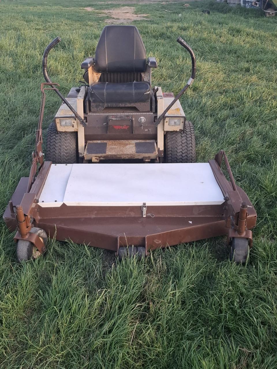 Oerdegelijke grasshopper 721D met maaidek 1,55 meter