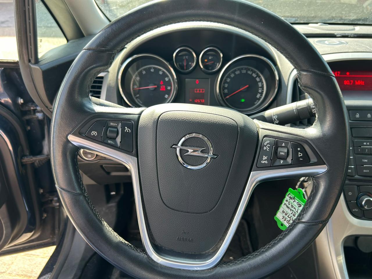 Opel Astra 1.4 Turbo Edition Airco Cruise 17" LM Regensensor Opel Eye APK