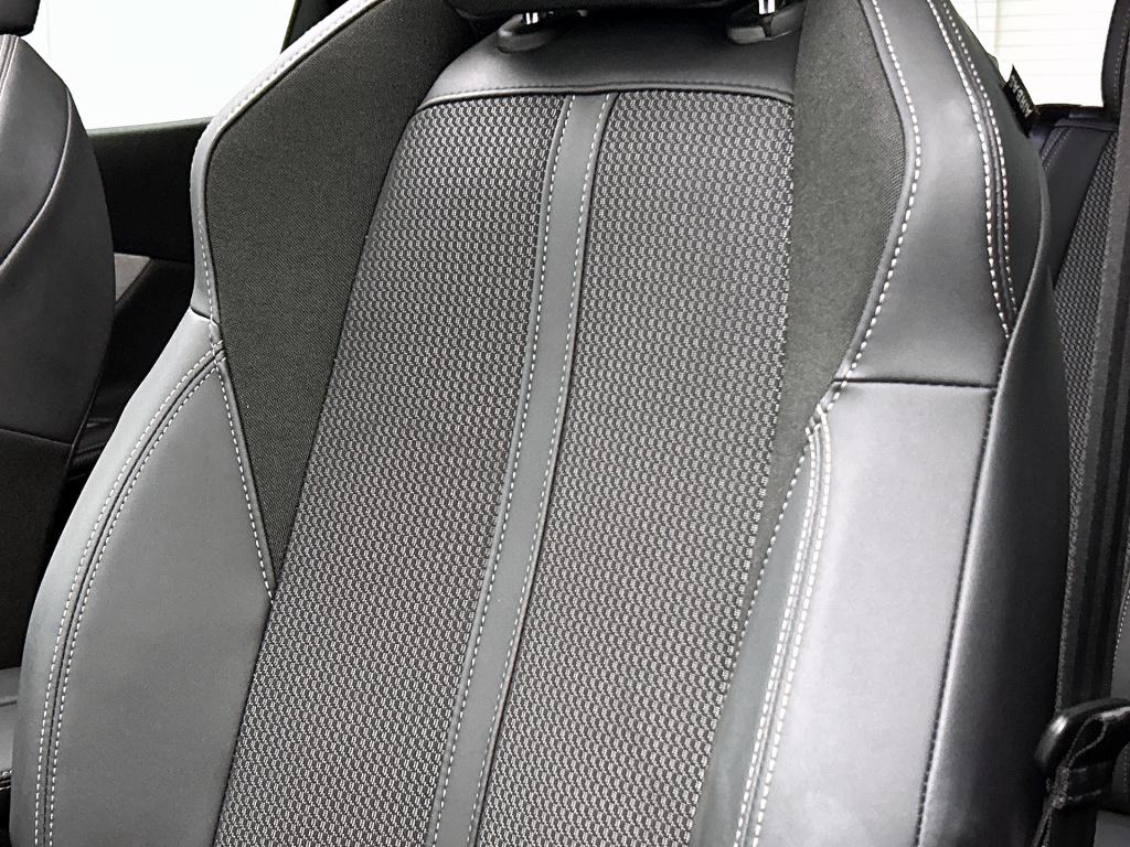 Peugeot 3008 plug-in hybrid 225 pk gt | rijklaar | panoramadak | adaptive c