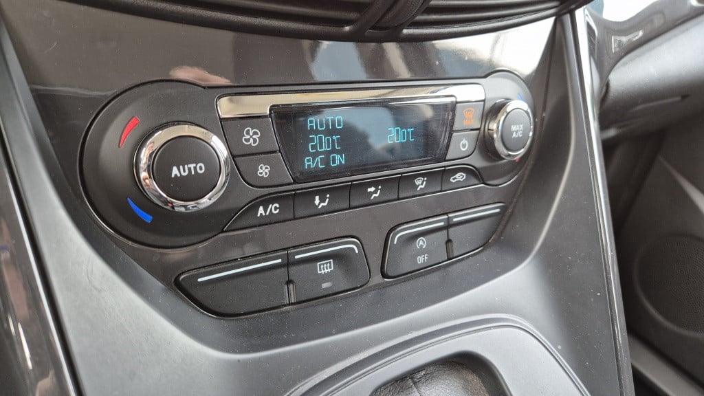 Ford Kuga 1.5 titanium 4wd | airco | cruise | automaat | 1e eig | nap |