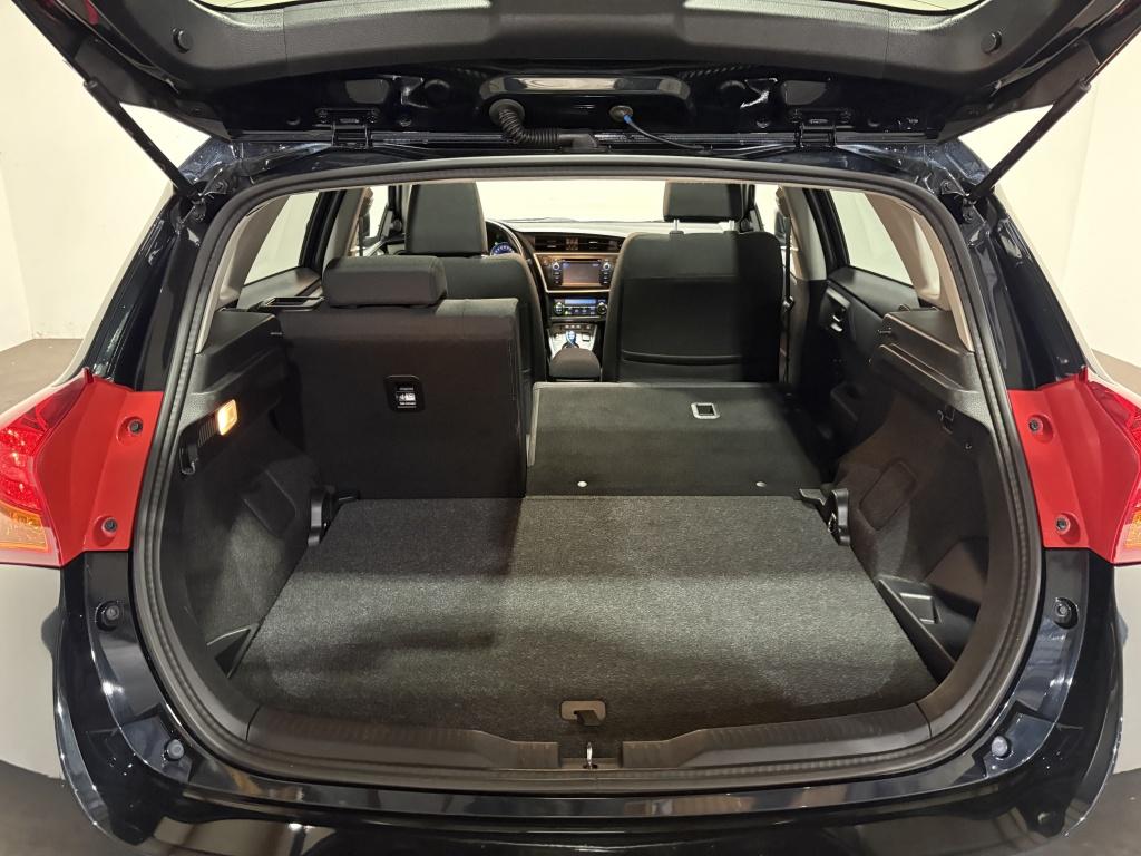 Toyota Auris 1.8 hybrid lease | panodak | navi | camera |