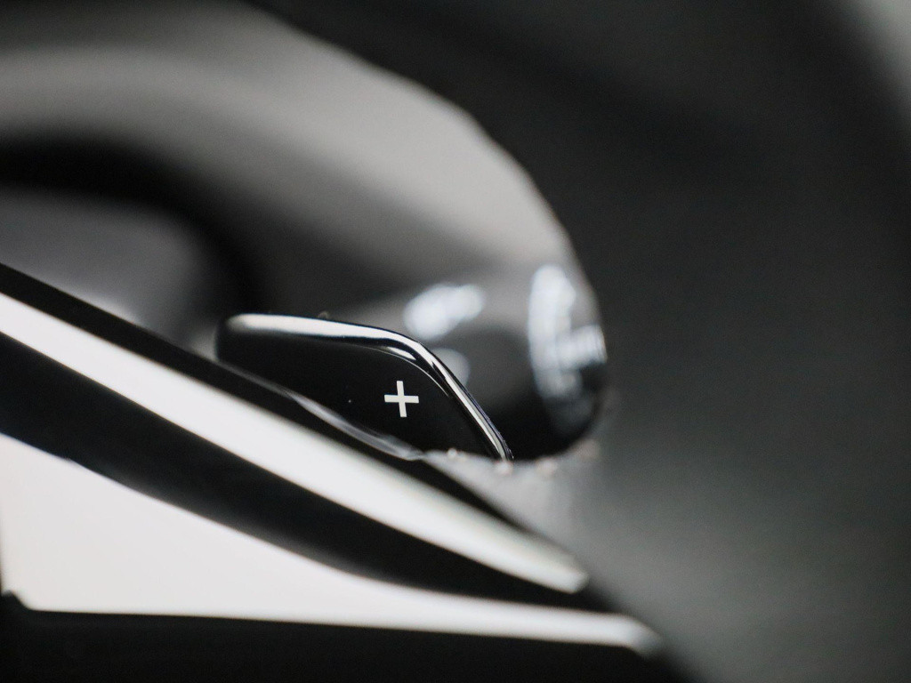Peugeot 308 1.6 plug-in hybrid 180 allure | navigatie | apple carplay / and