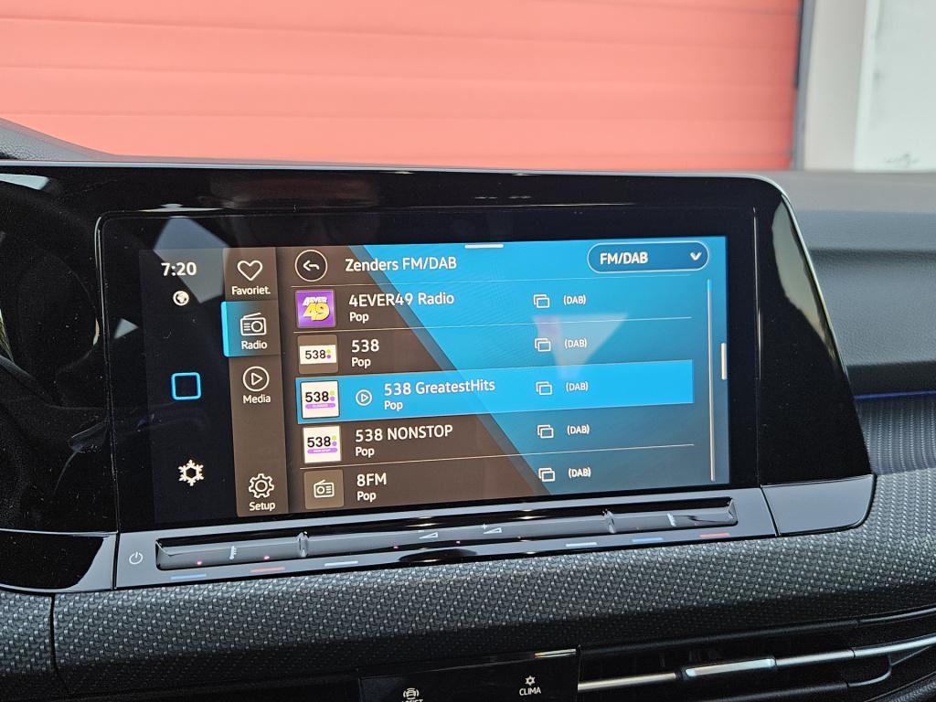 Volkswagen Golf 1.5 etsi r-line business | iq light | h/k | elek. trekhaak 
