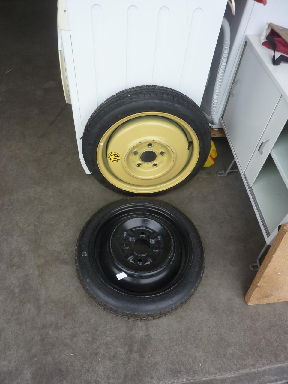 Autobanden "thuiskomertjes" met krik