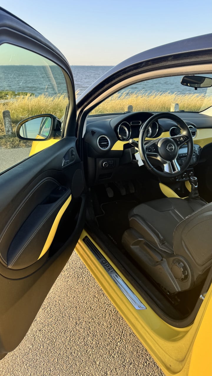 Opel Adam 1.4 | Geel | Cruise Control | Airco | Bluetooth | APK 17-02-2026