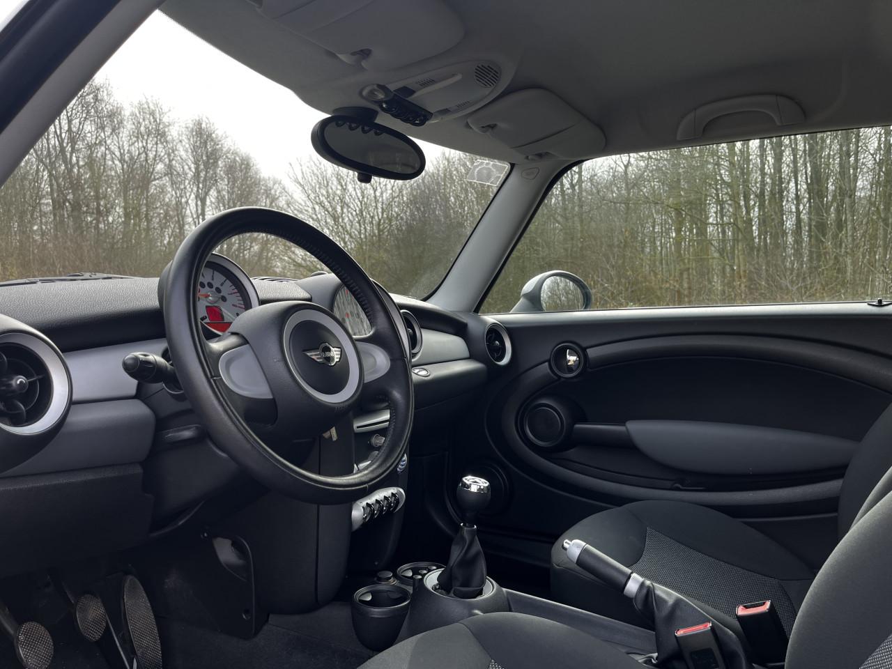 Mini Cooper 1.6 – Slechts 138.000 km – Goed onderhouden