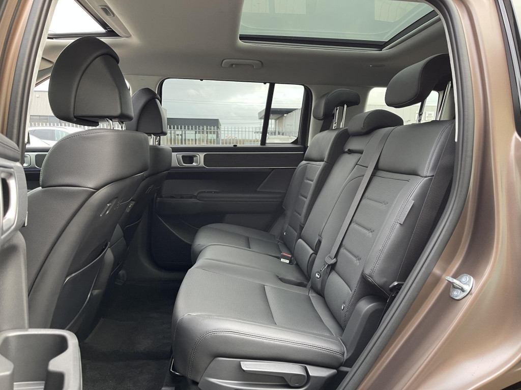 Hyundai Santa Fe 1.6 t-gdi hev premium sky 7p. panoramadak *direct beschikb