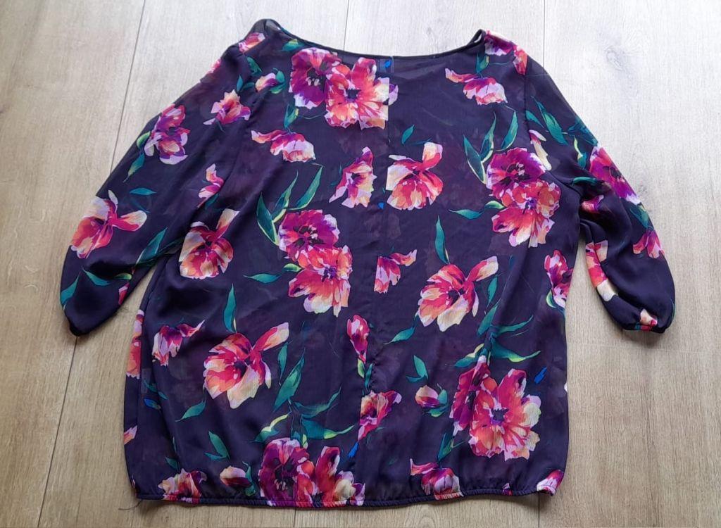🌸 5 leuke blouses – maat 52 – €12,50 voor alles!
