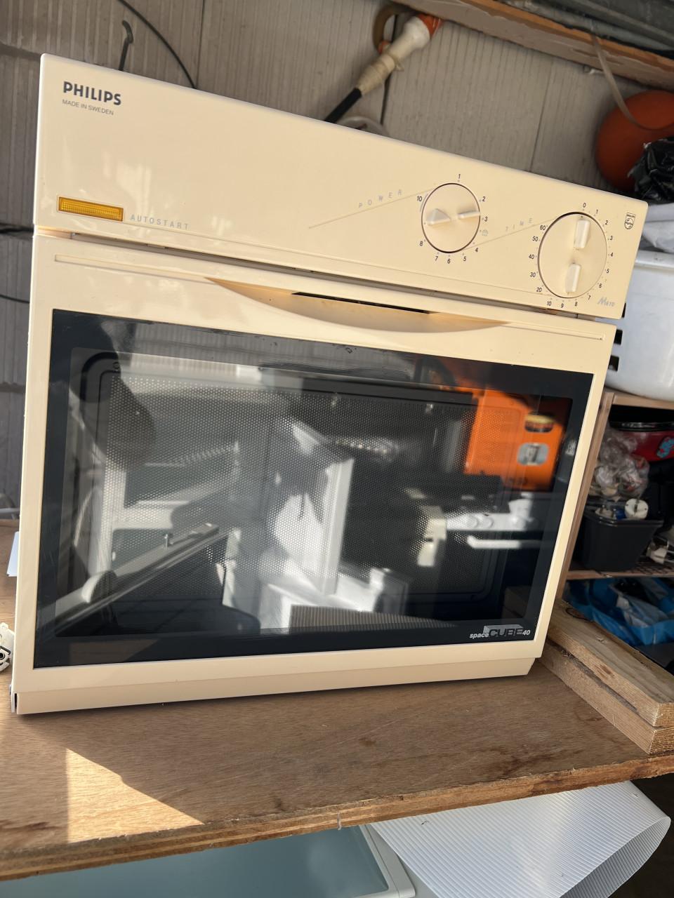 Philips Magnetron met veel ruimte makkelijk te bedienen