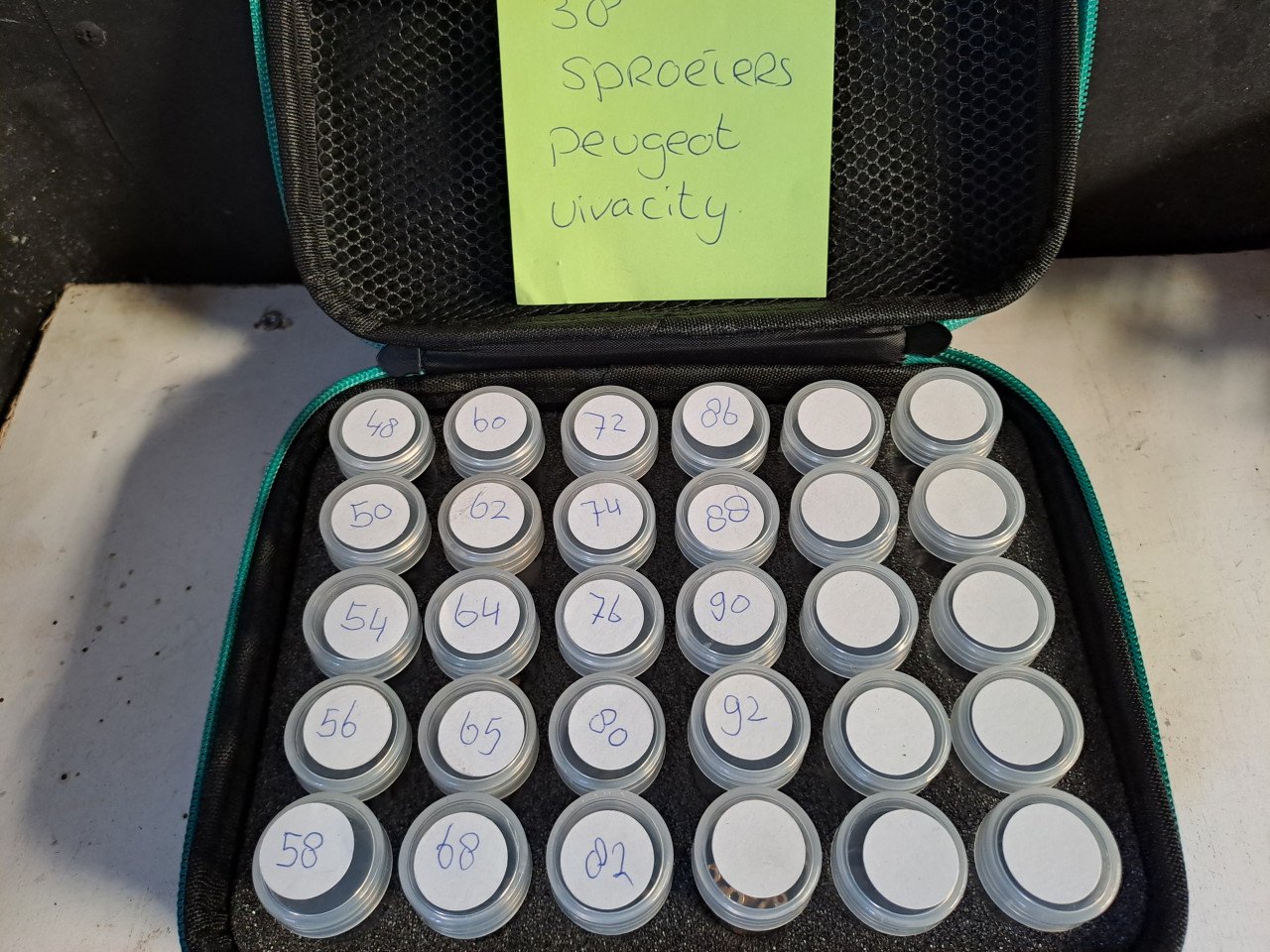 Te koop partij sproeiers peugeot vivacity