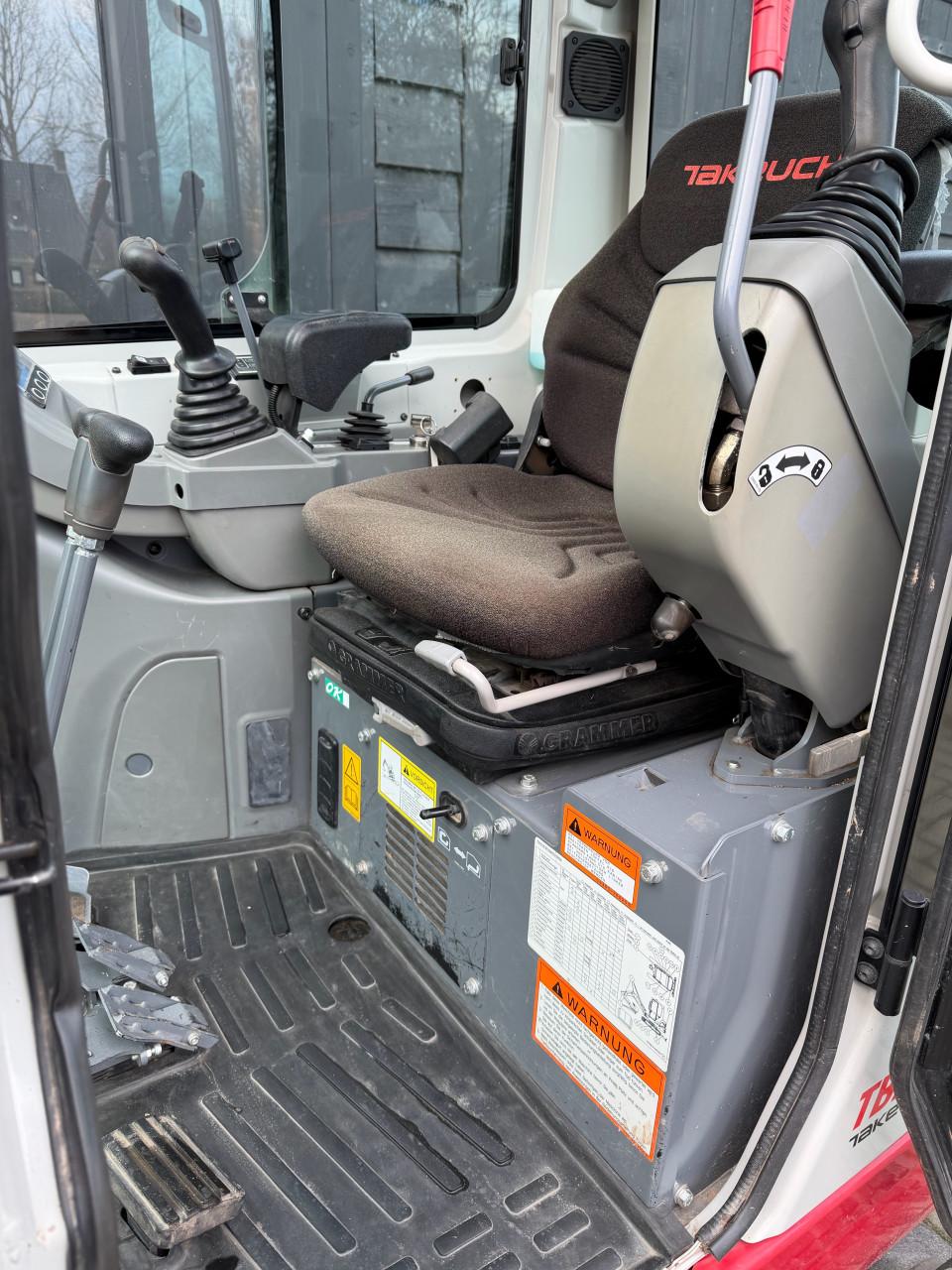 Takeuchi TB225 extra