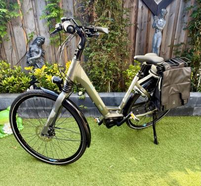 Electrische damesfiets Giant met Yamaha middenmotor