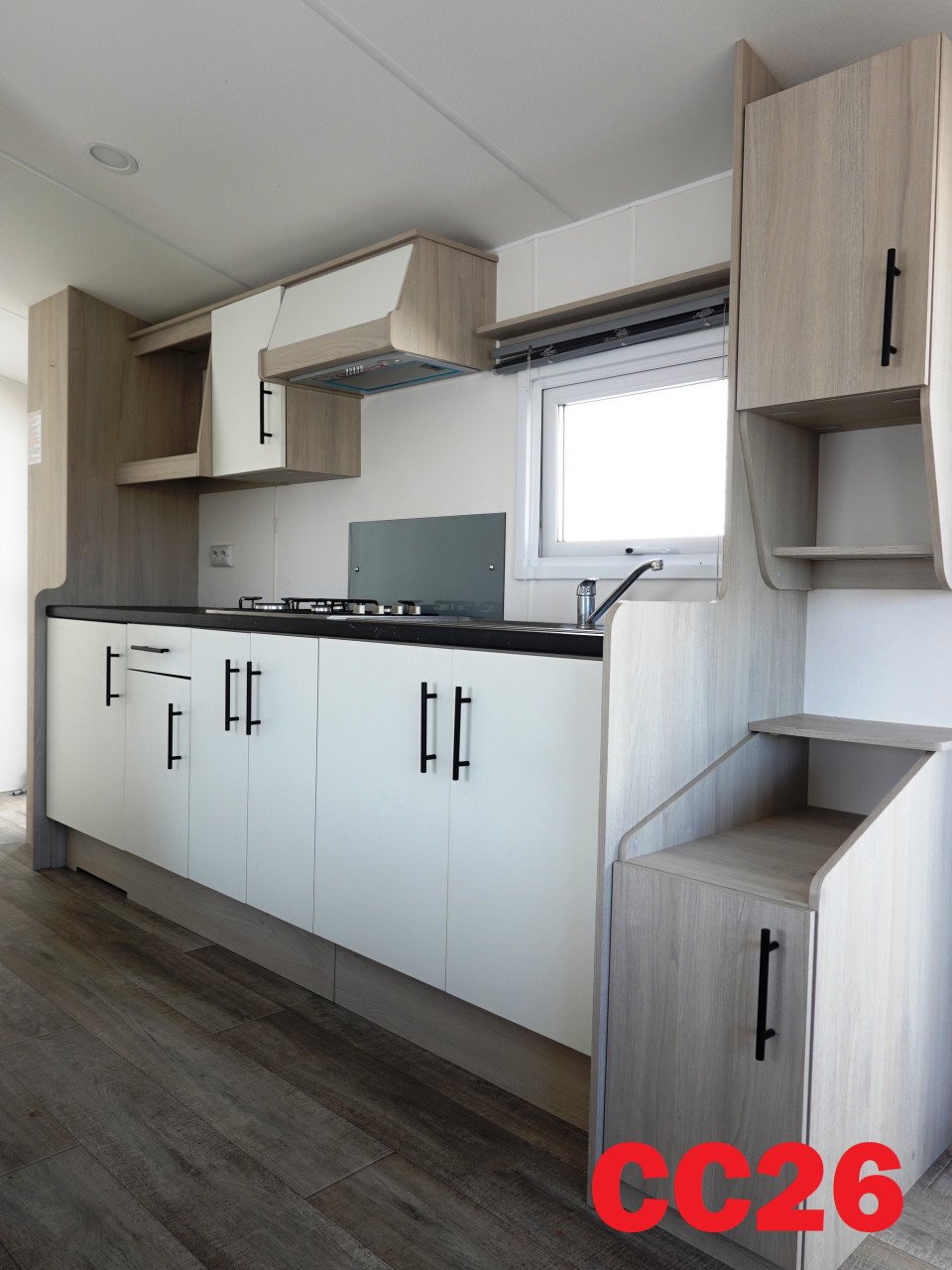 Bijna nieuw chalet met kunststof buitenzijde en dubbel glas 2 slk te koop