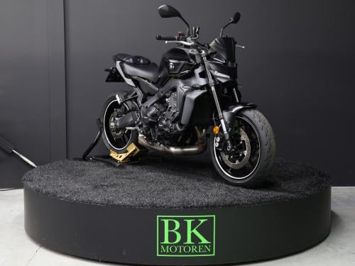 Yamaha MT-09 | TechBlack