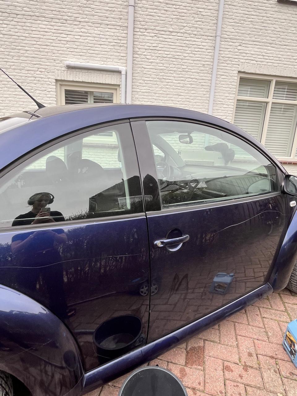 VOLKSWAGEN BEETLE 2003