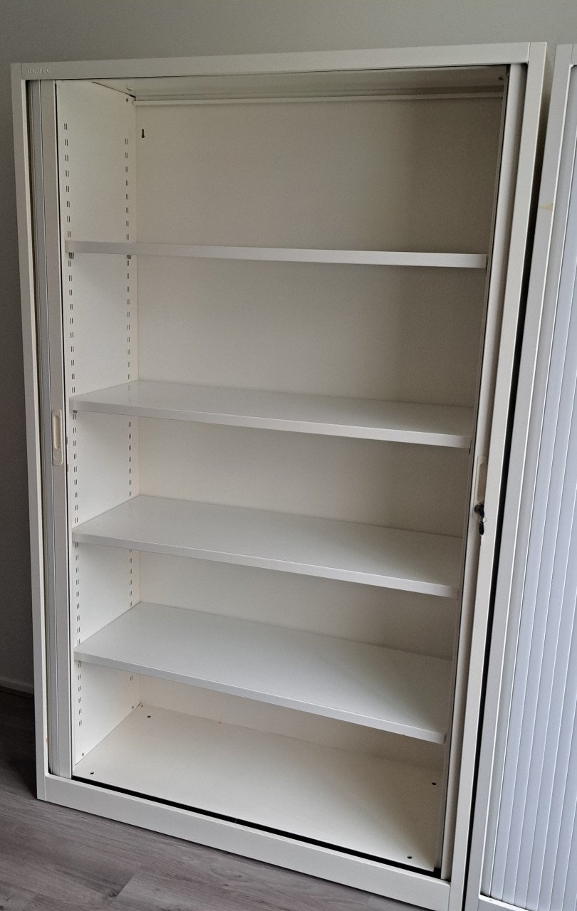 Roldeurkasten te koop (2 stuks)