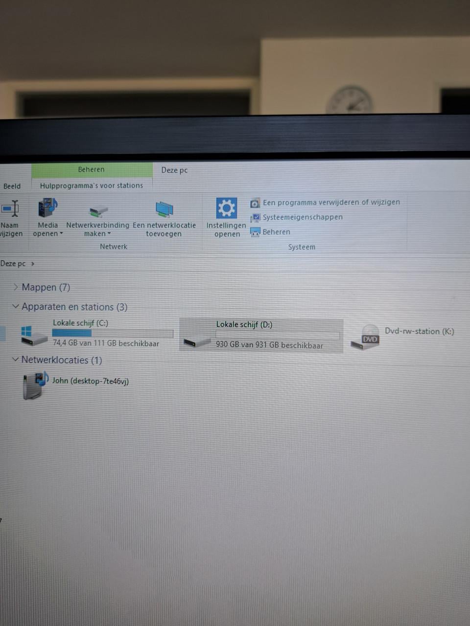 Acer pc compleet met monitor en draadloos toetsenbord en muis.