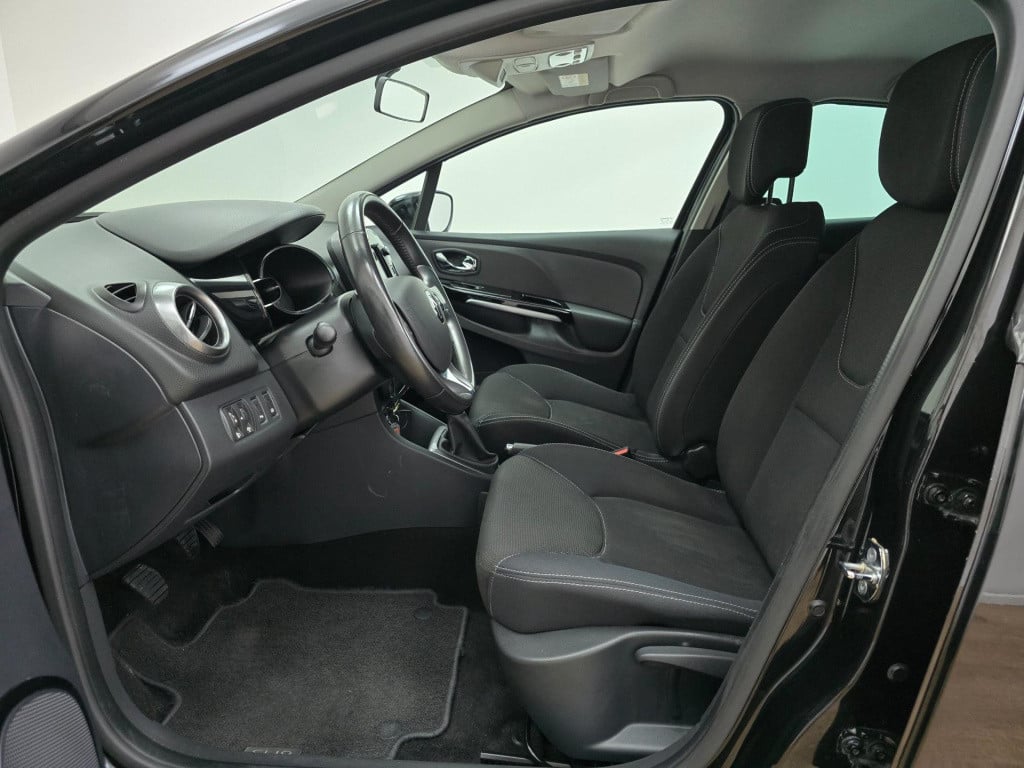 Renault Clio occasion zuinige auto en cruisecontrol | tweedehands renault c