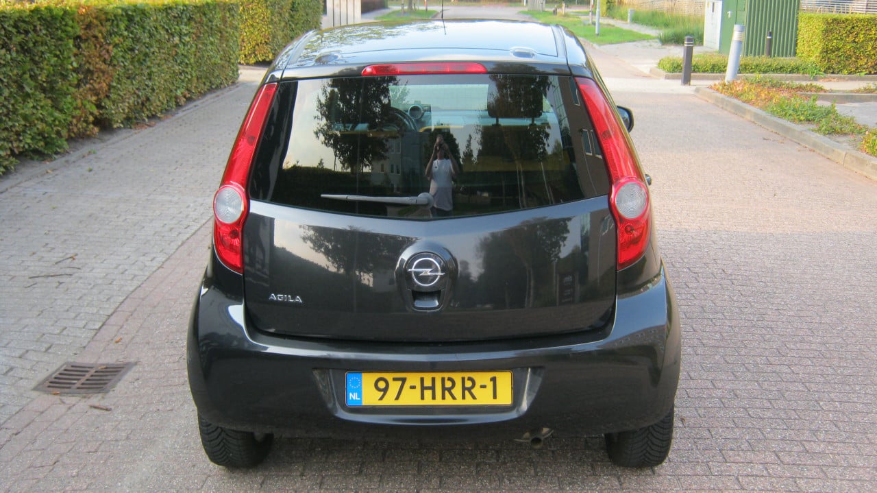 TE KOOP AGILA 1.2 16V UIT 2009 VOOR 1950 EURO