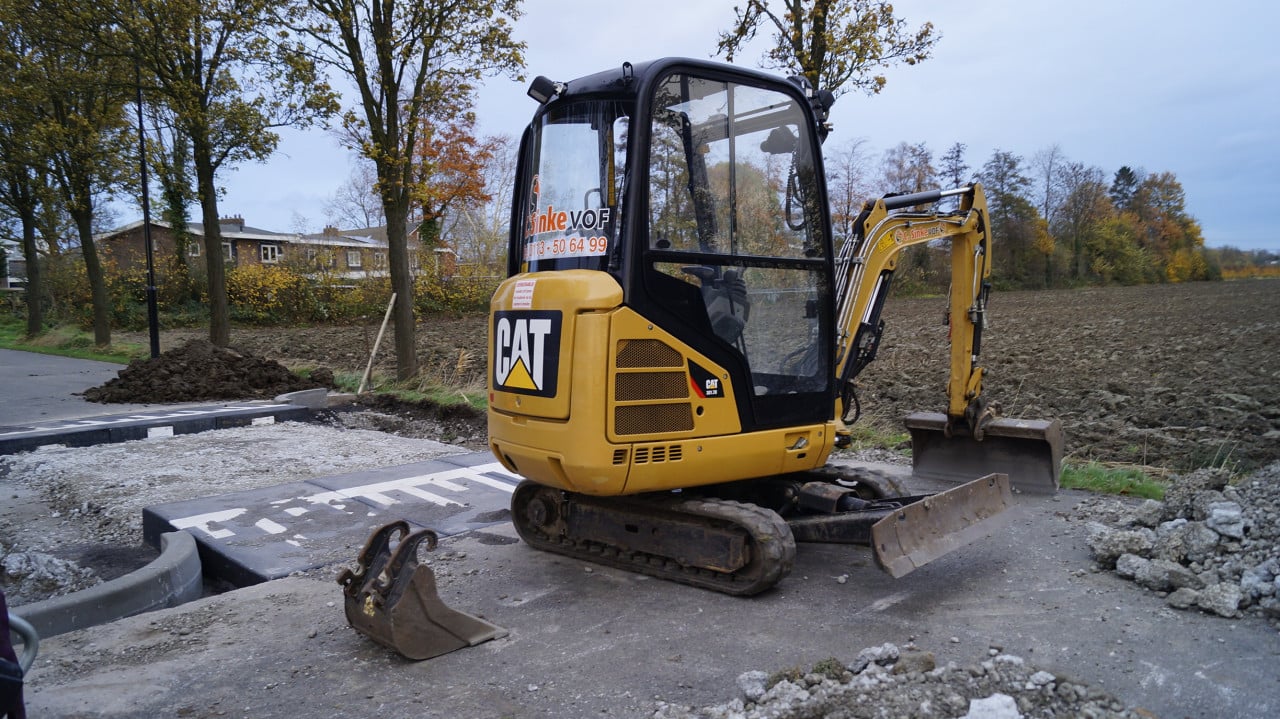Te huur: Minigraver, graafmachines 0.9T, 2.0T, 2.5T tot 25T