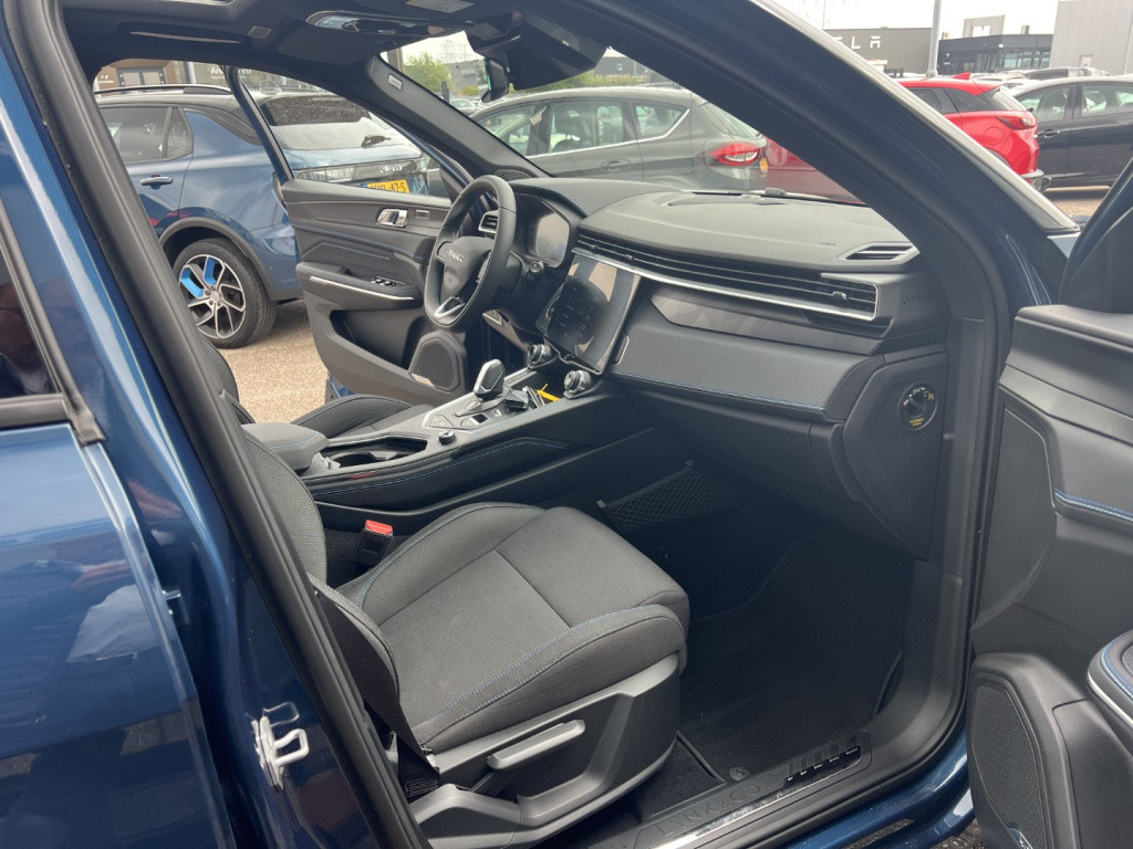 Lynk & Co 01 1.5 261pk plug in hybrid , pano dak , 360 gr camera , car play