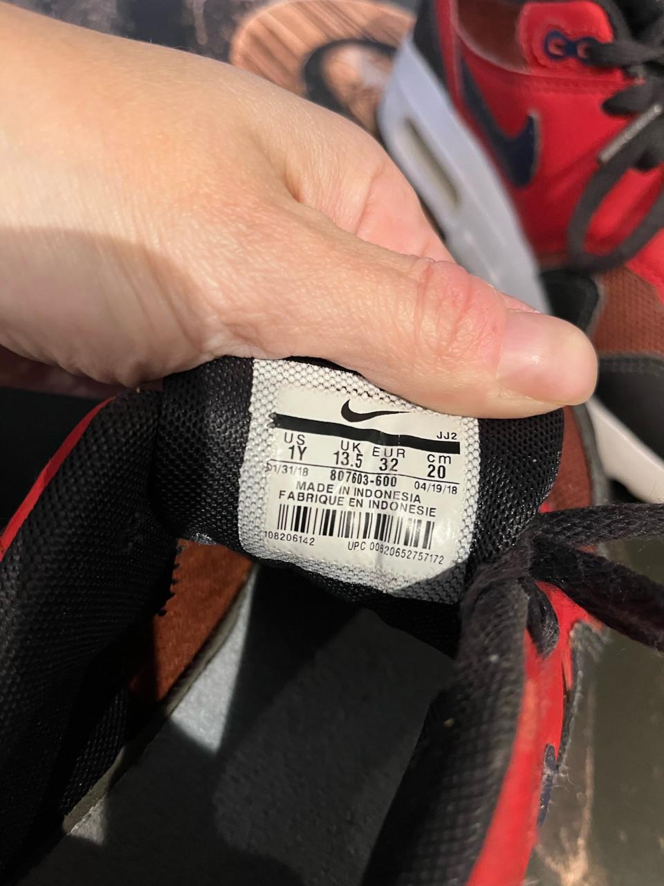 Nike Air Max 1 maat 32