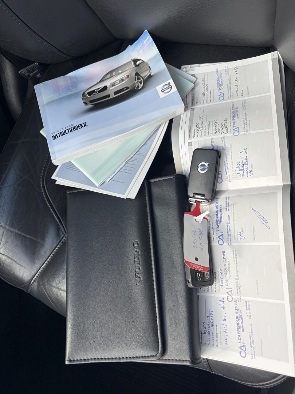 Volvo V70 2.0T R-Editon 2011 Airco Navi PDC CCT LEDER