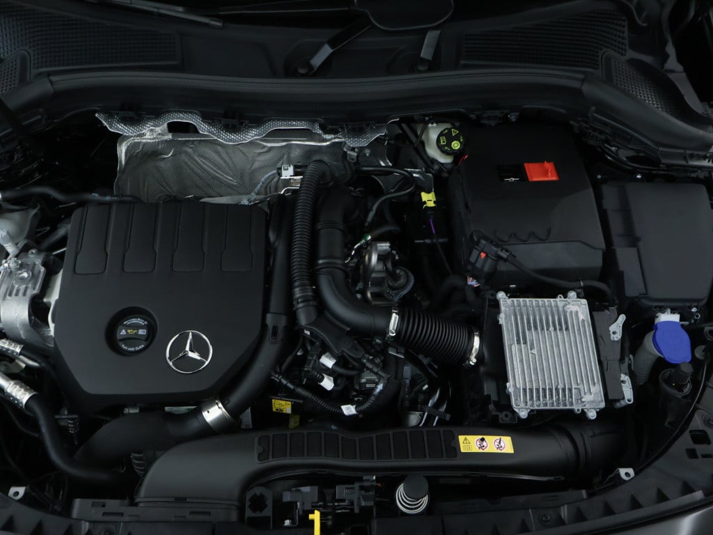 Mercedes-Benz B-Klasse 180 star edition luxury line trekhaak | dodehoek ass