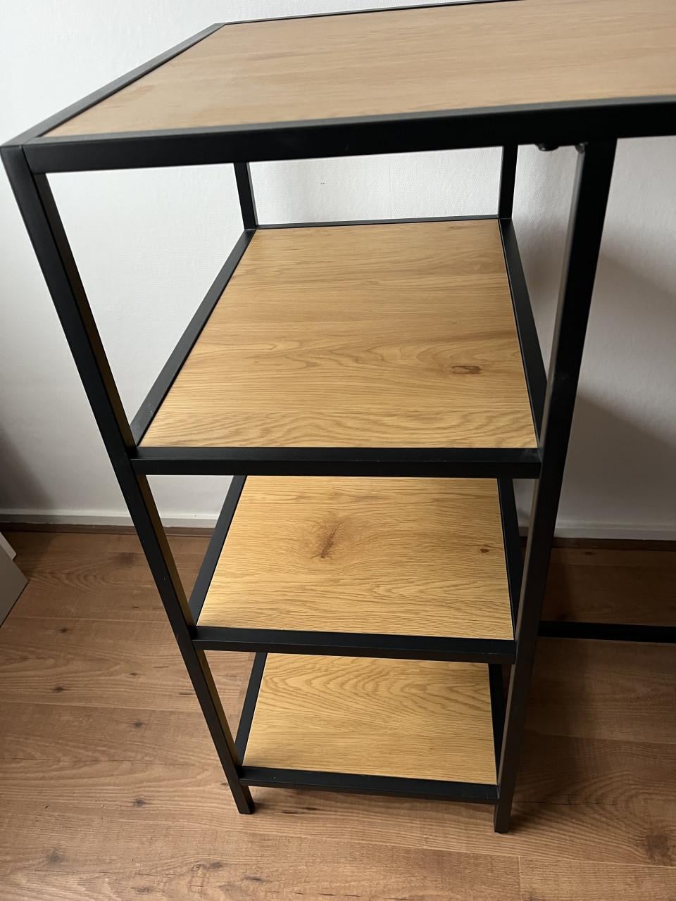 Bartafel met barstoel