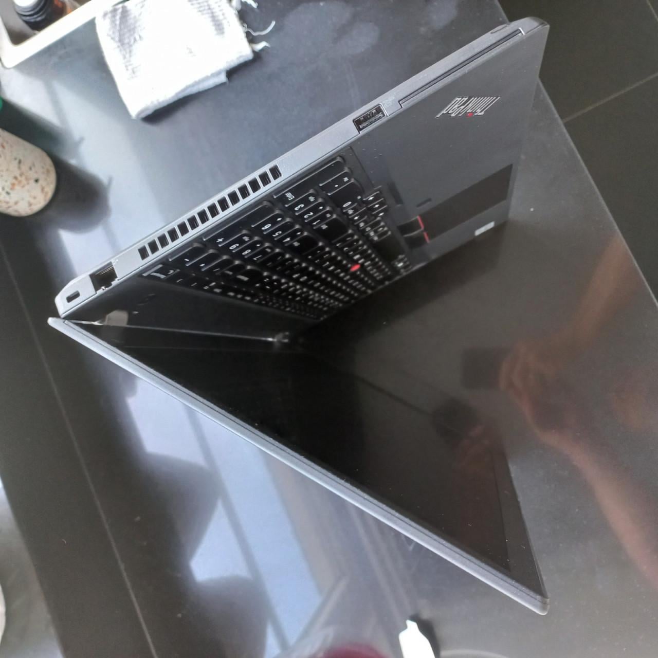 Lenovo ThinkPad P15 i7-10750H 16GB 512GB 4GB video Office W11