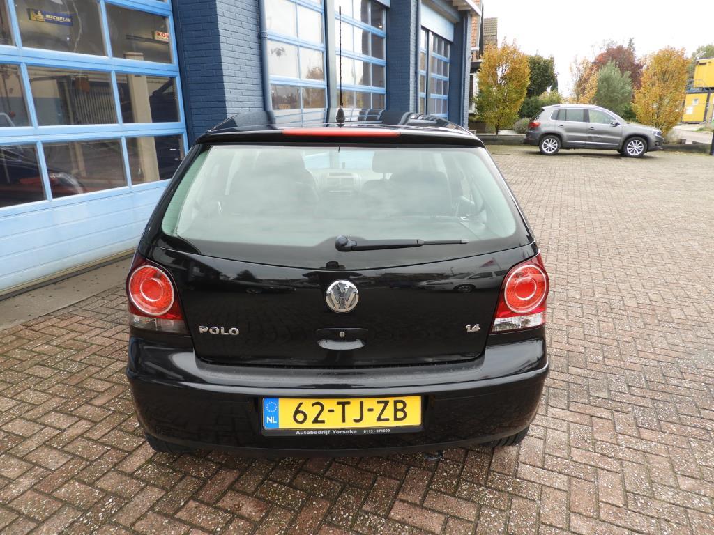Volkswagen Polo 1.4-16v optive