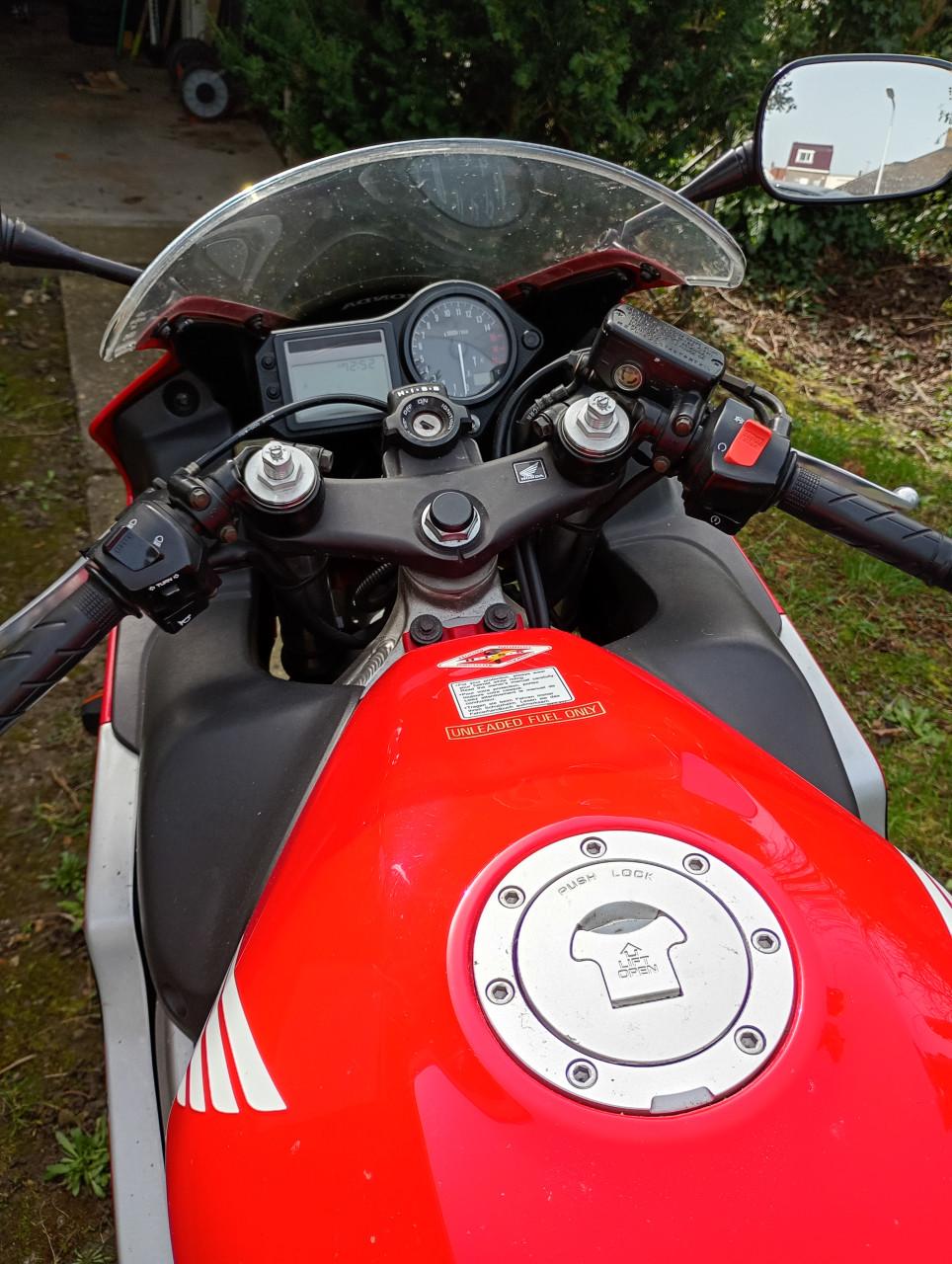 Honda cbr 600f