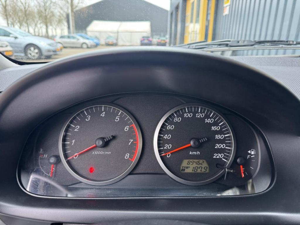 Mazda 2 1.4 exclusive | 89.462 km! | trekhaak | airco