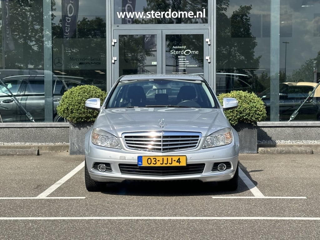 Mercedes-Benz C-Klasse 180 k elegance l stoelverwarming l trekhaak l alarm 