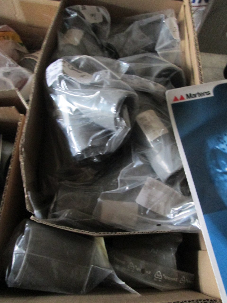 Montage materiaal voor afvoer NIEUW 4 dozen