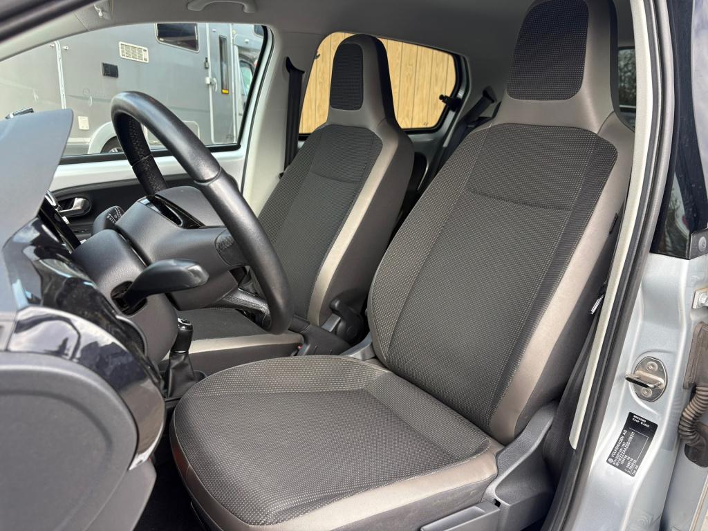 Volkswagen UP! 1.0 high up! bluemotion