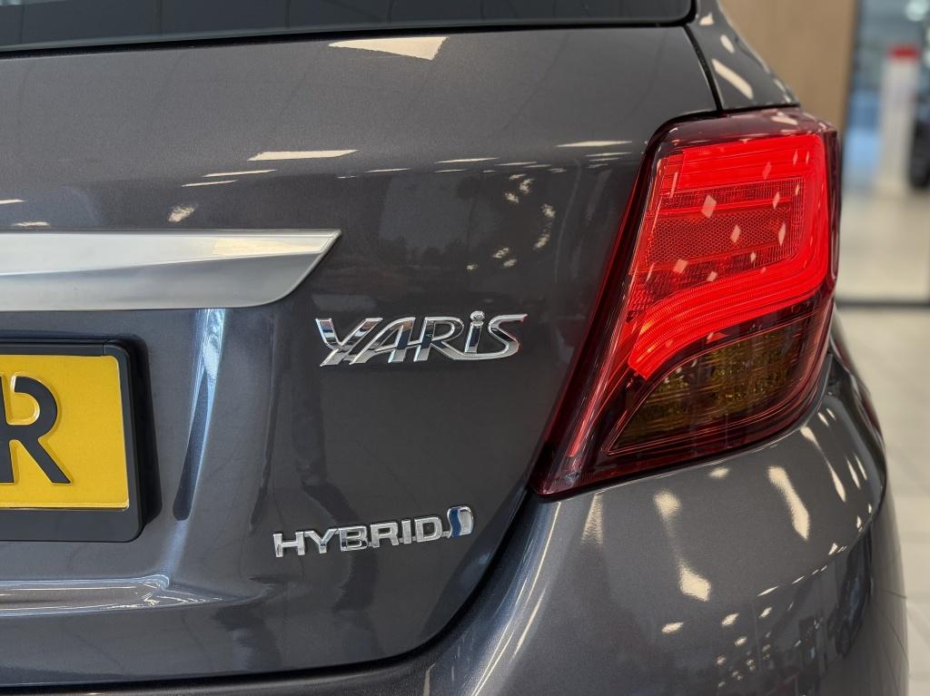 Toyota Yaris 1.5 hybrid dynamic